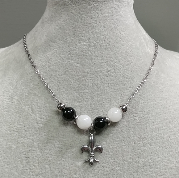 Fleur De Lis Onyx Jade Bead Necklace Natural Gemstone Stainless-Steel 17.5" - Picture 1 of 16